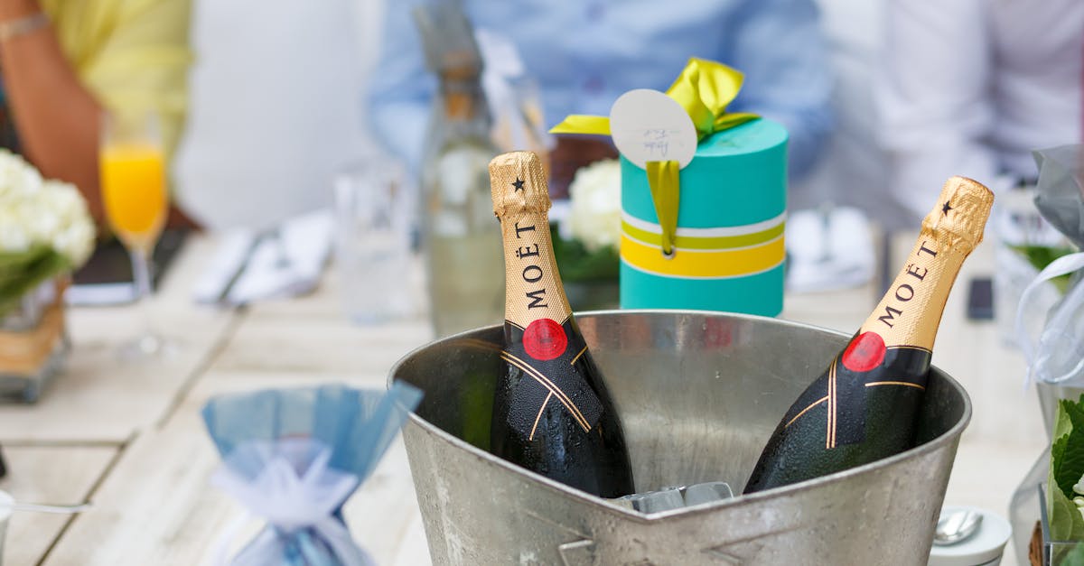 emballage cadeau élégant pour bouteilles : offrez une présentation raffinée et personnalisée pour toutes vos bouteilles, parfaite pour toutes les occasions.