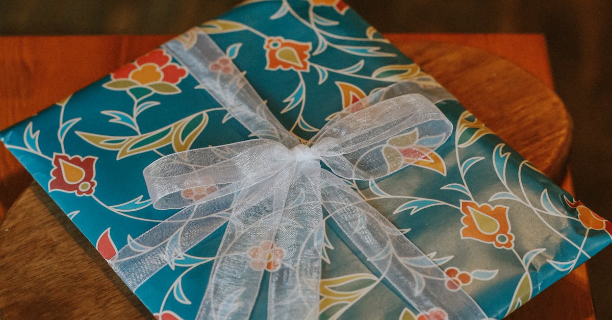 découvrez nos idées élégantes pour l'emballage cadeau de bouteilles, parfaites pour toutes les occasions. embellissez vos cadeaux avec style et originalité.