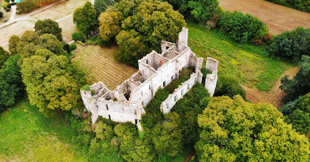 découvrez haut bacalan castle, un lieu historique emblématique alliant charme médiéval et paysages pittoresques pour une expérience unique.