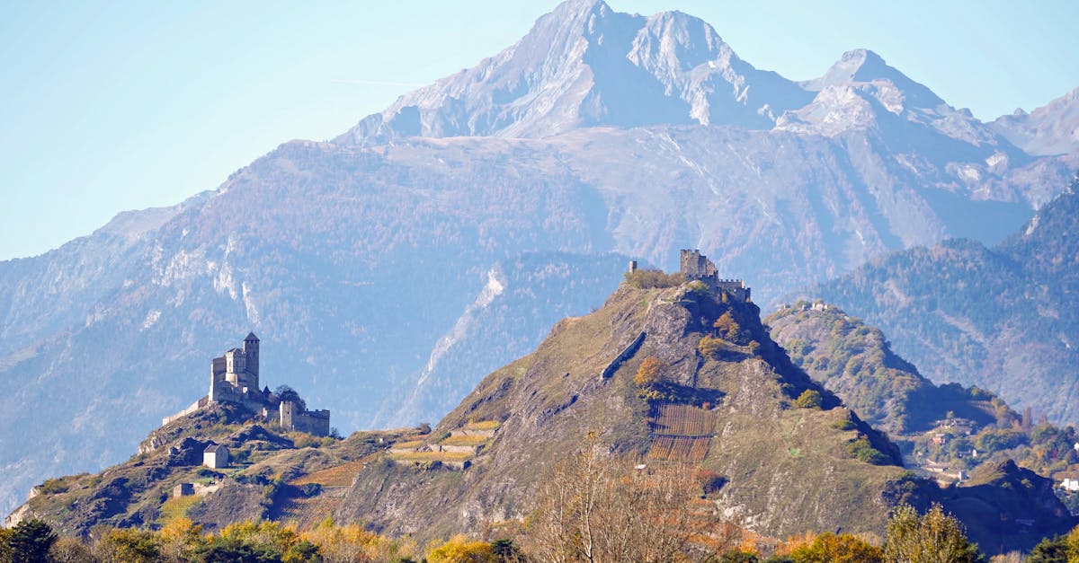 découvrez haut bacalan castle, un lieu historique remarquable alliant charme médiéval et élégance moderne, idéal pour des visites culturelles et des événements inoubliables.