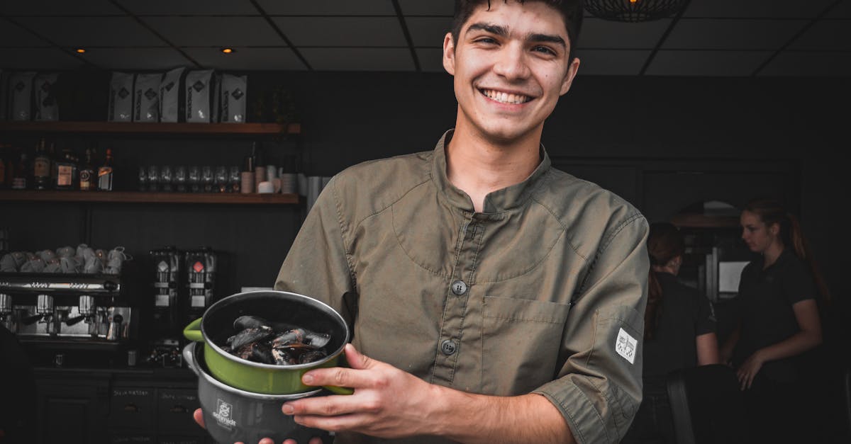 découvrez comment cuisiner des moules savoureuses au vin blanc grâce à notre recette facile et rapide, idéale pour un repas gourmand et léger.