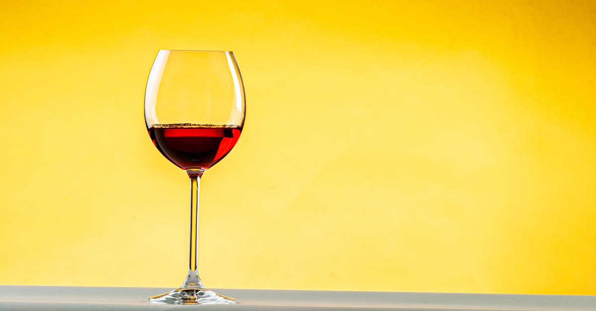 découvrez tout sur les sulfites : leurs utilisations, impacts sur la santé et présence dans les aliments et boissons.