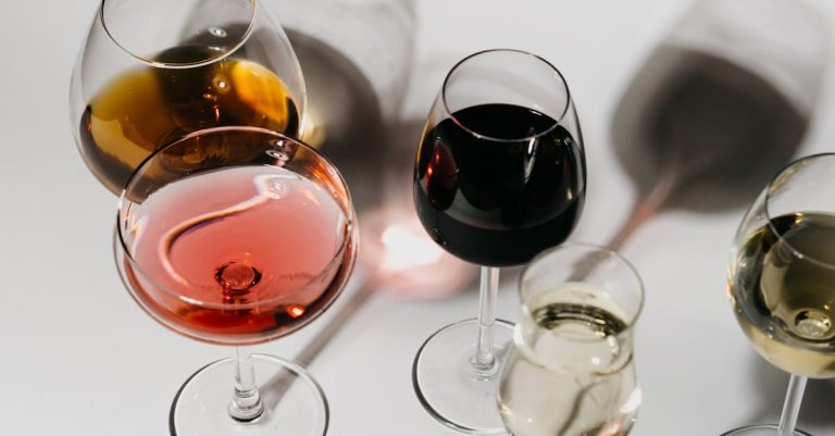 découvrez tout ce qu'il faut savoir sur les sulfites : leurs utilisations, effets sur la santé, présence dans les aliments et vins, ainsi que les réglementations en vigueur.