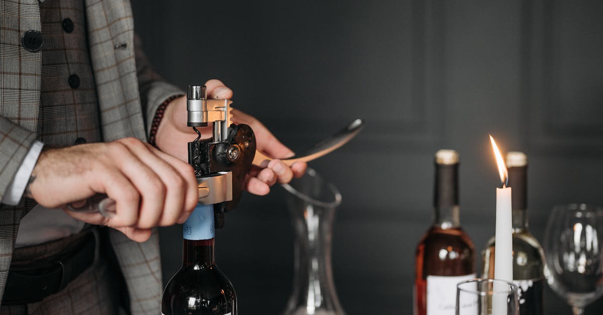 découvrez notre carafe à vin élégante, idéale pour aérer et sublimer vos meilleurs crus. parfaite pour une dégustation raffinée et un service impeccable.
